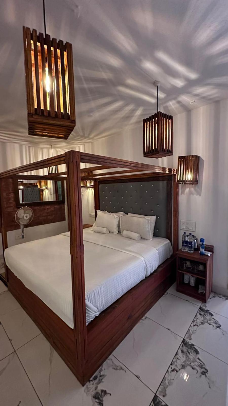 Nidra By Sarwaa Bed & Breakfast วาร์คาลา ภายนอก รูปภาพ
