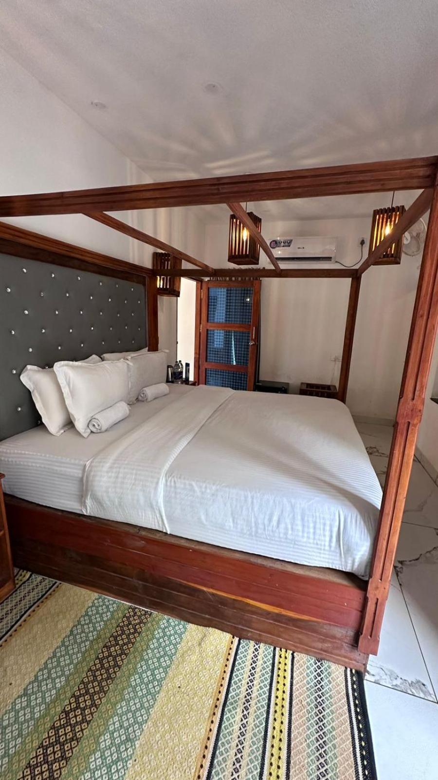 Nidra By Sarwaa Bed & Breakfast วาร์คาลา ภายนอก รูปภาพ